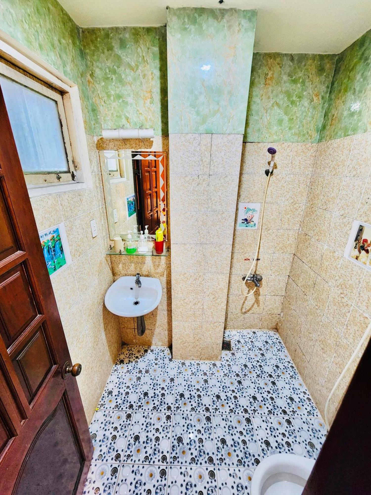 Tuan Hung Hotel Hcm ホーチミン市 エクステリア 写真