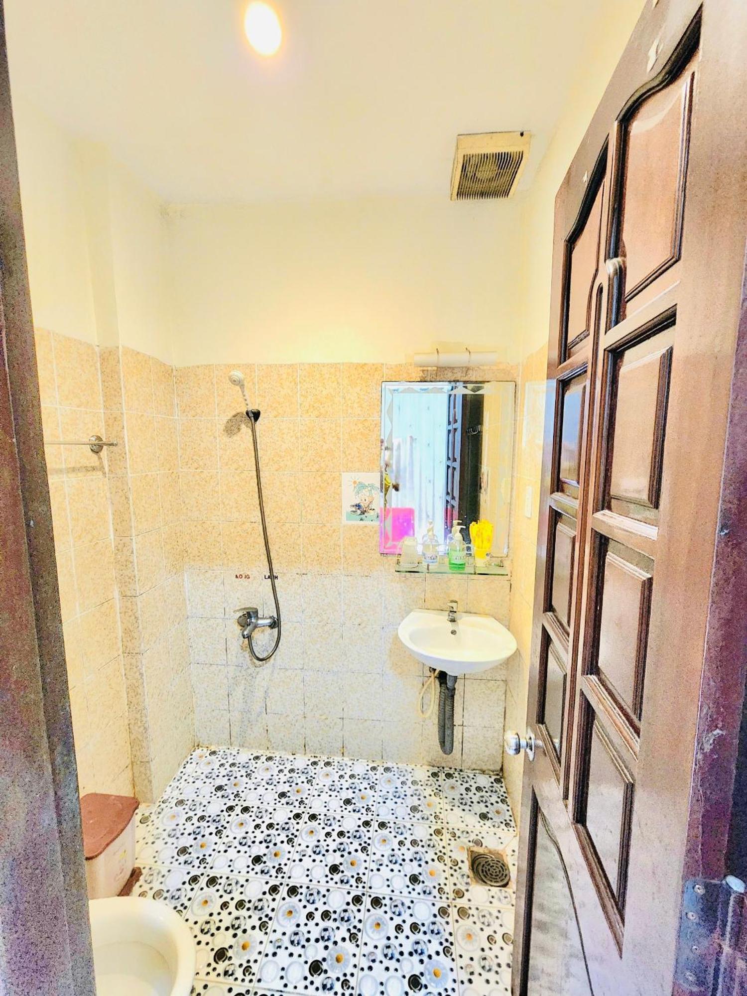 Tuan Hung Hotel Hcm ホーチミン市 エクステリア 写真