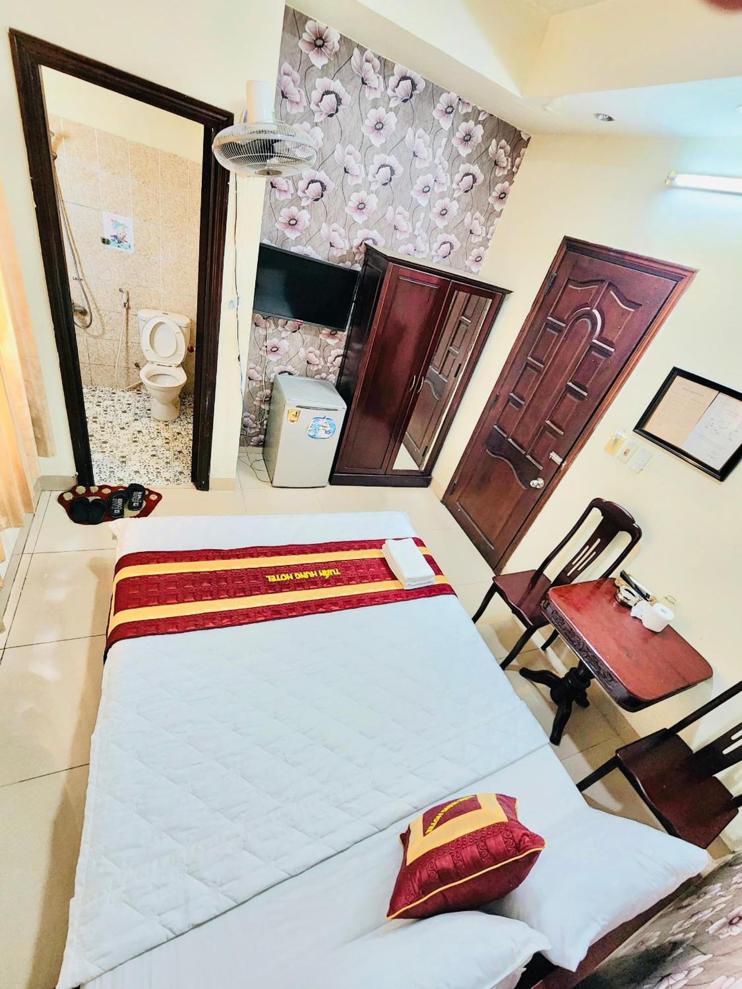 Tuan Hung Hotel Hcm ホーチミン市 エクステリア 写真